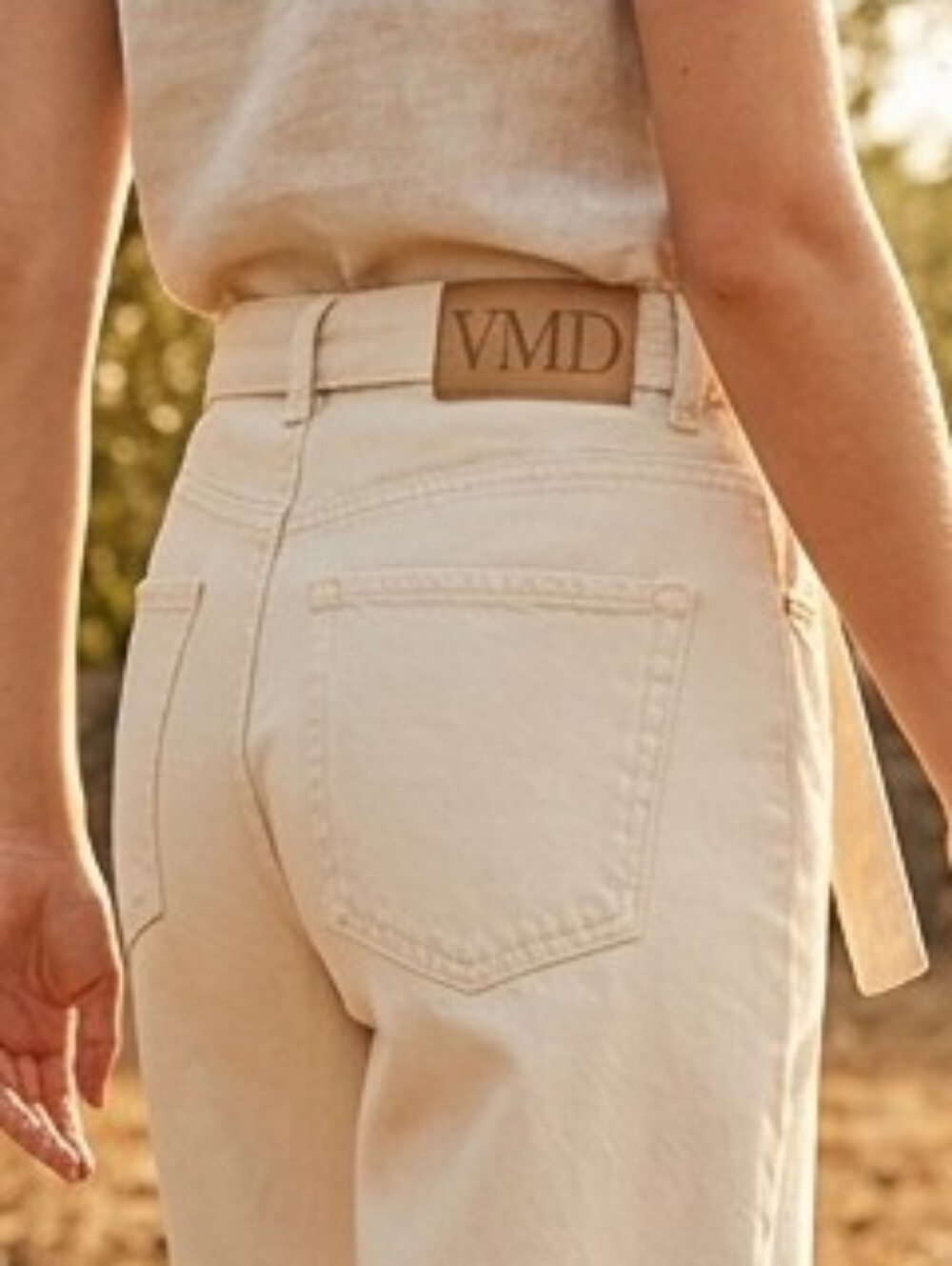 Vero Moda Wide-Leg Pants Jeans in Light Beige